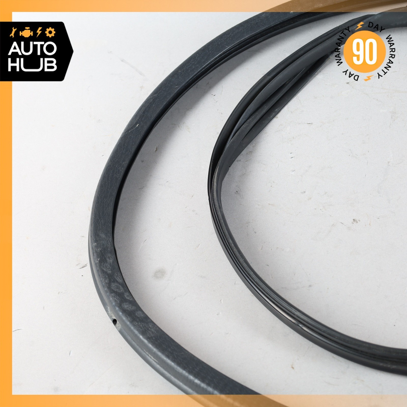 05-16 Aston Martin DB9 DBS Convertible Right Side Door Lower Rubber OEM 22k