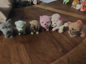 Vintage set of 6 Hasbro Puppy in My Pocket miniatures 1990