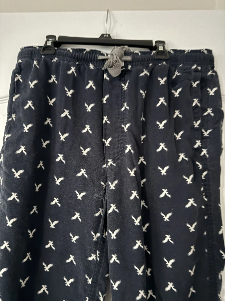 🦅 Pantalones de pijama de franela American Eagle Outfitters Heritage azul marino talla pequeña Foto 2 de 4