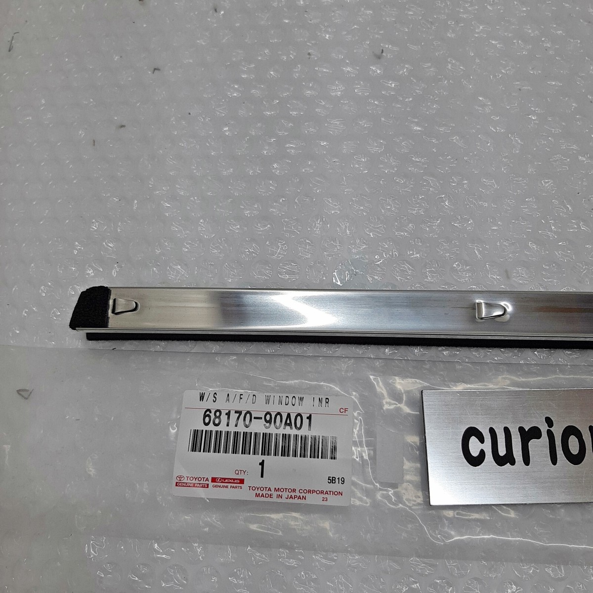 ダー子 TOYOTA 81-90 LAND CRUISER INNER FR DOOR GLASS WEATHERSTRIP 68170