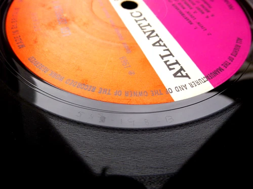 158g LED ZEPPELIN II LP '69 *MISPRINT* RARE PYE CONTRACT PRESS etched 588198 A/B