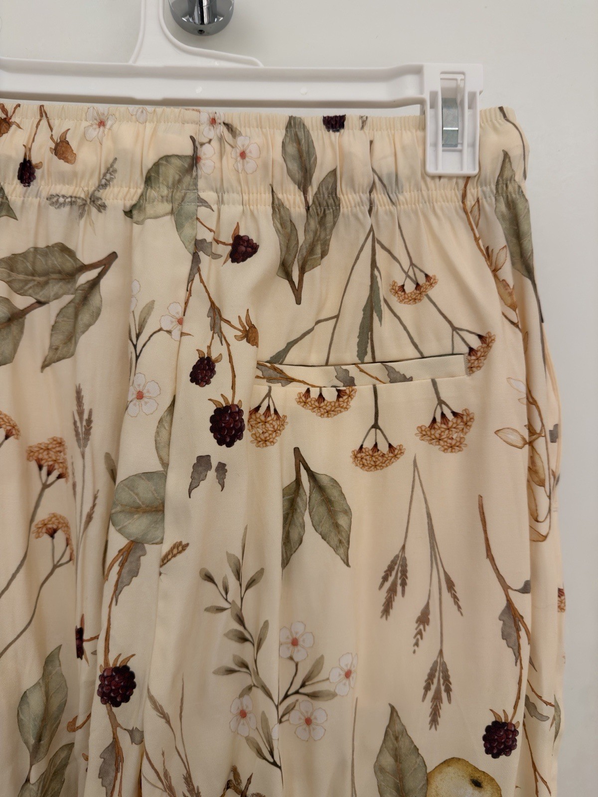 H&M Women's Wide-Leg Pants Floral Size S ❤️‍🔥Ready To Ship❤️‍🔥 thumbnail 5