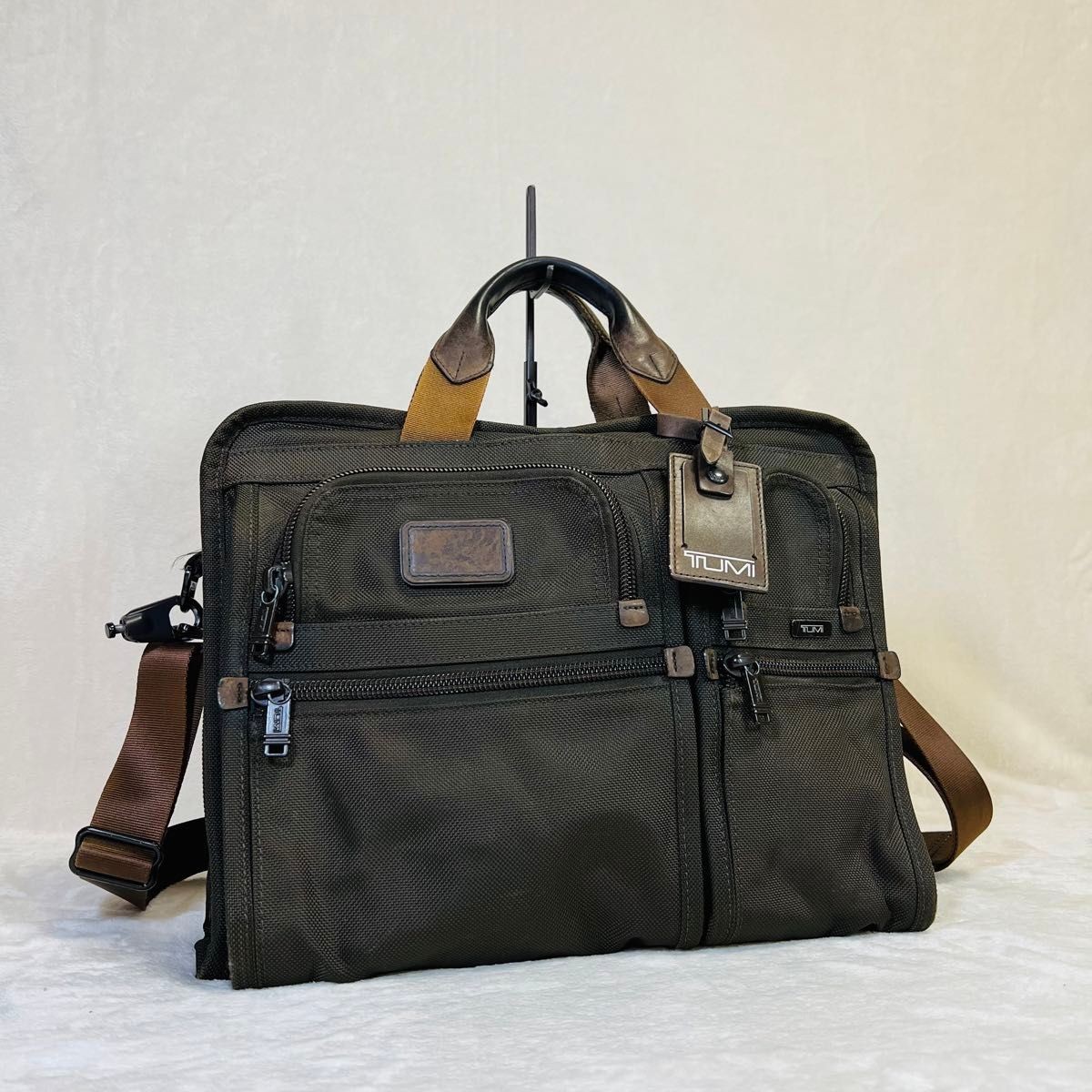 TUMI Erweiterbare Aktentasche 2-Wege Businesstasche Khaki Braun Nylon 26108BH