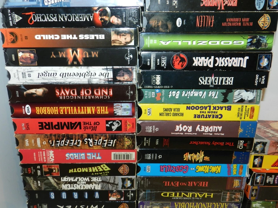 Huge lot of 50 VHS Movies Films HORROR Lots w/ Sleeves - Image 3 of 4