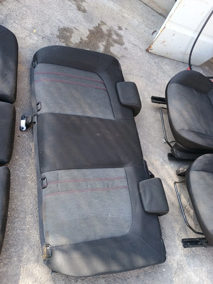 Sedili Tappezzeria Fiat Grande Punto - Immagine 2 di 4
