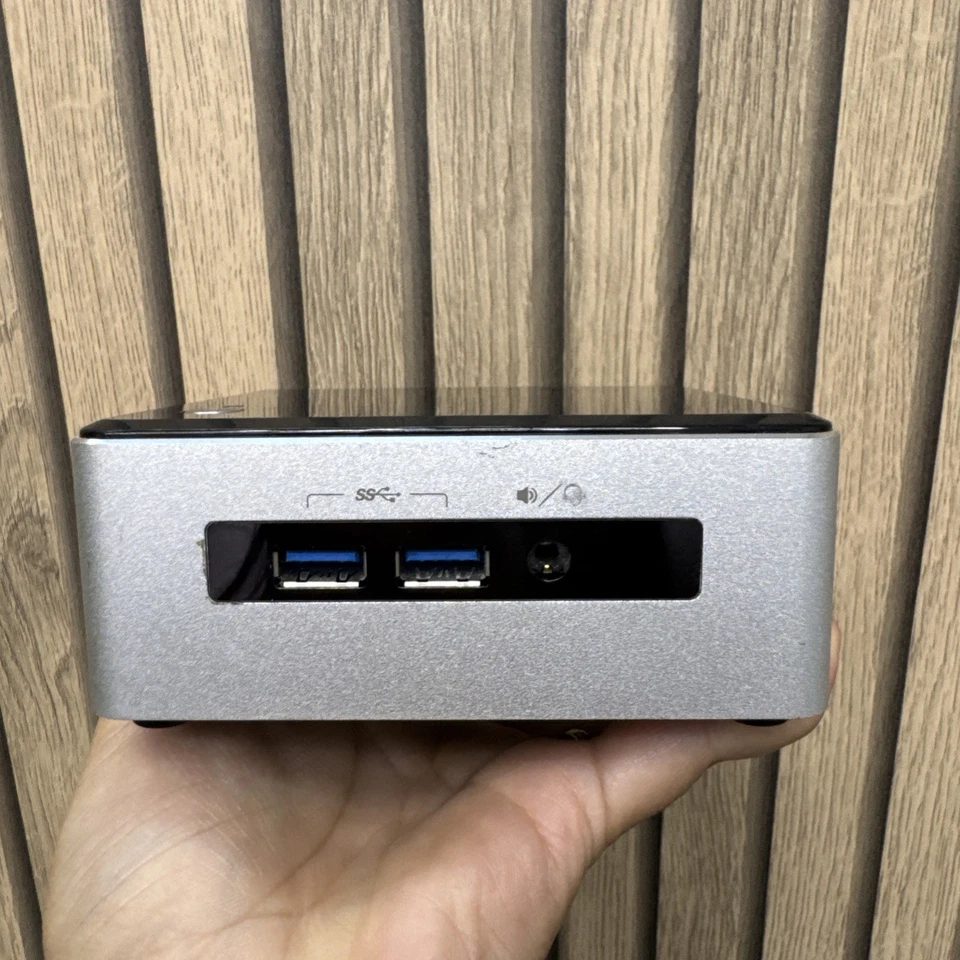 Intel NUC5i3MYHE i3-5010U 2GB RAM 128GB SSD sin probar sin cable de alimentación Foto 2 de 4