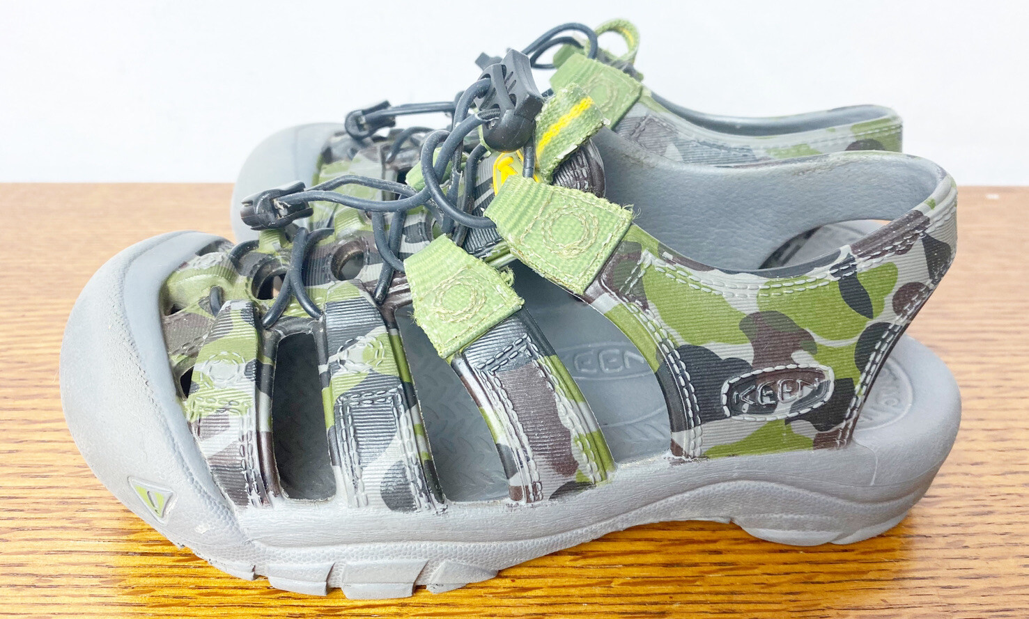 Sandali mimetici verdi Keen giovani grandi bambini ragazzi taglia US 1 scarpe da acqua antiscivolo