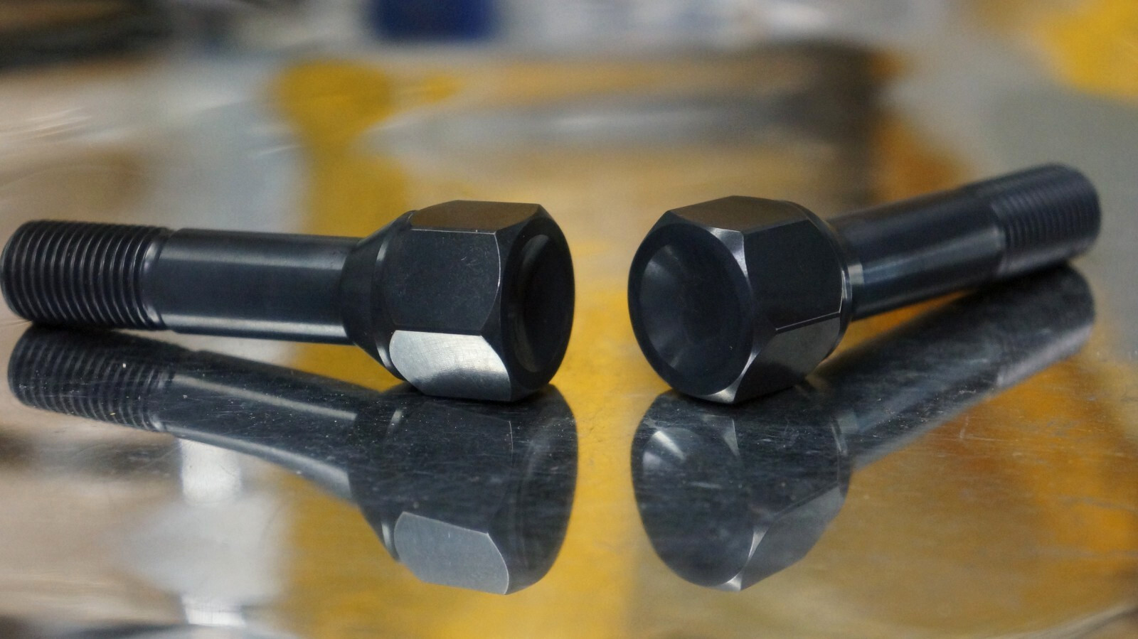 10pack set Ferrari Black Titanium Lug Bolt 14x1.5 HEX22 52mm