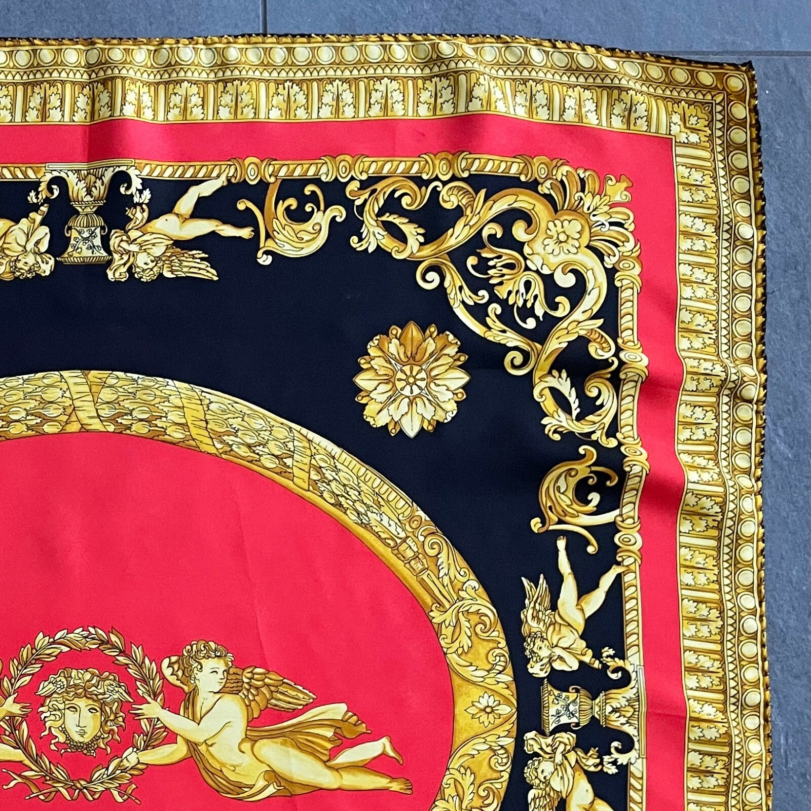 GIANNI VERSACE silk scarf Baroque, Canova's Angels with Medusa size 26 ...