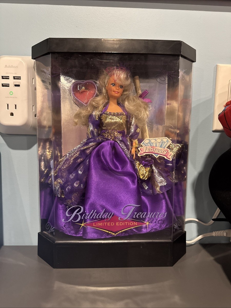 【希少】1992年 Maedchen wie Stilleben Perfect Vintage 1992 BIRTHDAY TREASURES FASHION CORNER DOLL + Stand