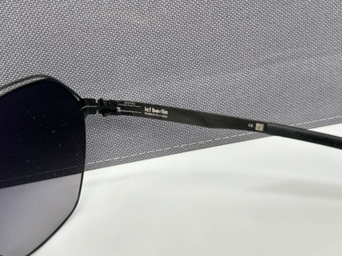 IC Berlin Sunglasses Woman Square Large Black Kiez NP:499 IC Berlin Sunglasses Woman Square Large Black Kiez NP:499