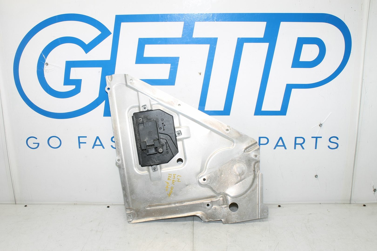  2019 LAMBORGHINI HURACAN LH DRIVERS UNDERTRAY SKID PLATE W/ SENSOR 4S0825215