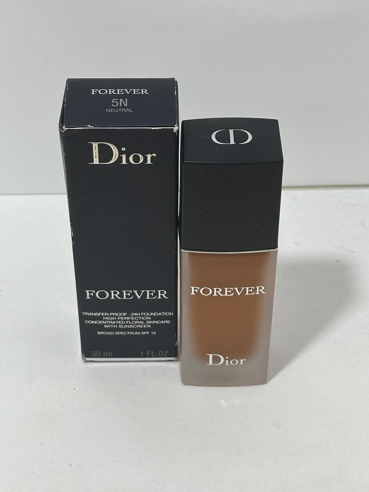 Dior Forever 24Hr Wear Foundation Shade 5 Neutral 1oz 30ml New-image