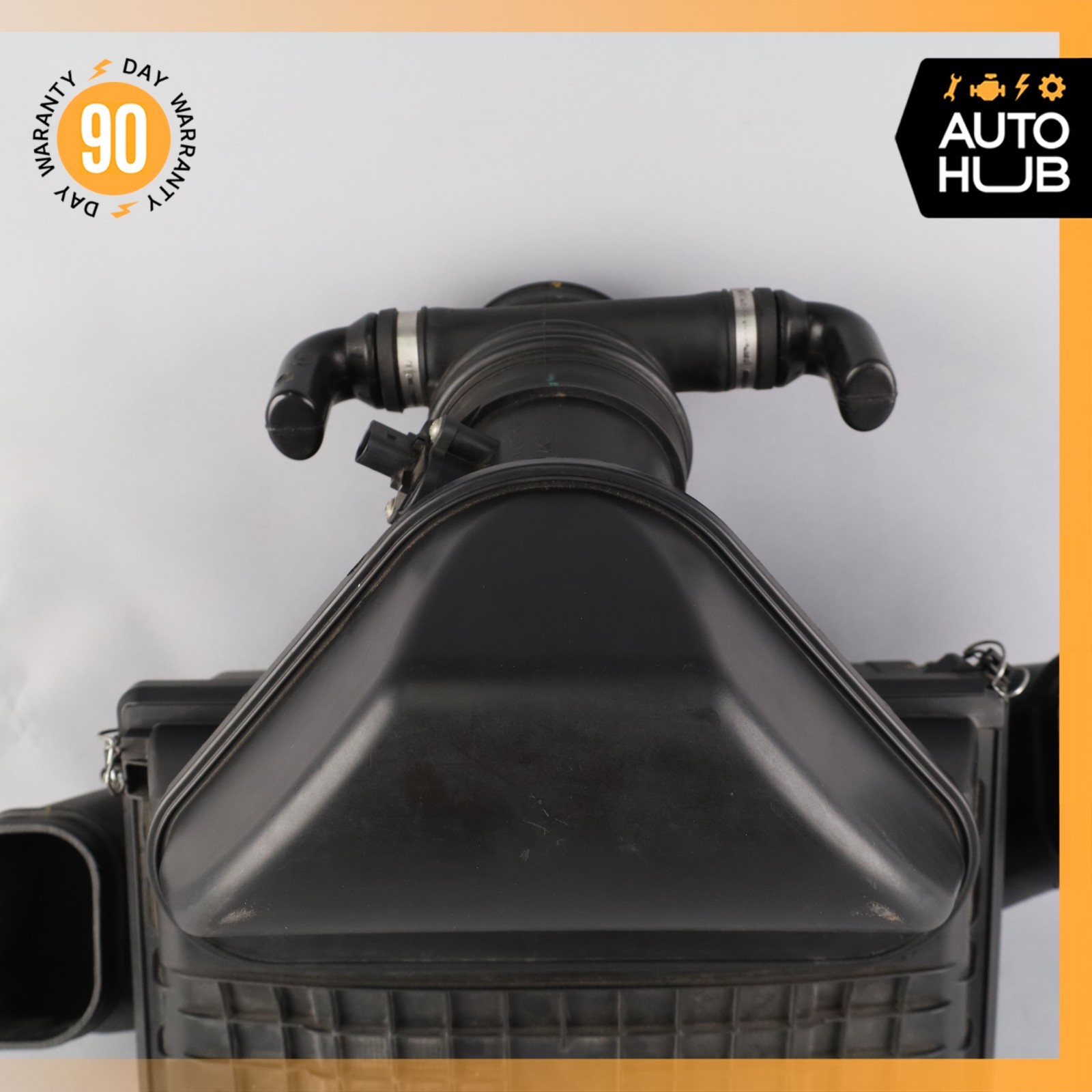09-19 Maserati GranTurismo 4.7L M145 Air Intake Cleaner Filter Housing Box OEM