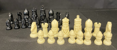 Whitman 1963 Replacement Hollow Chess Pieces Complete Set Vintage *Please Read