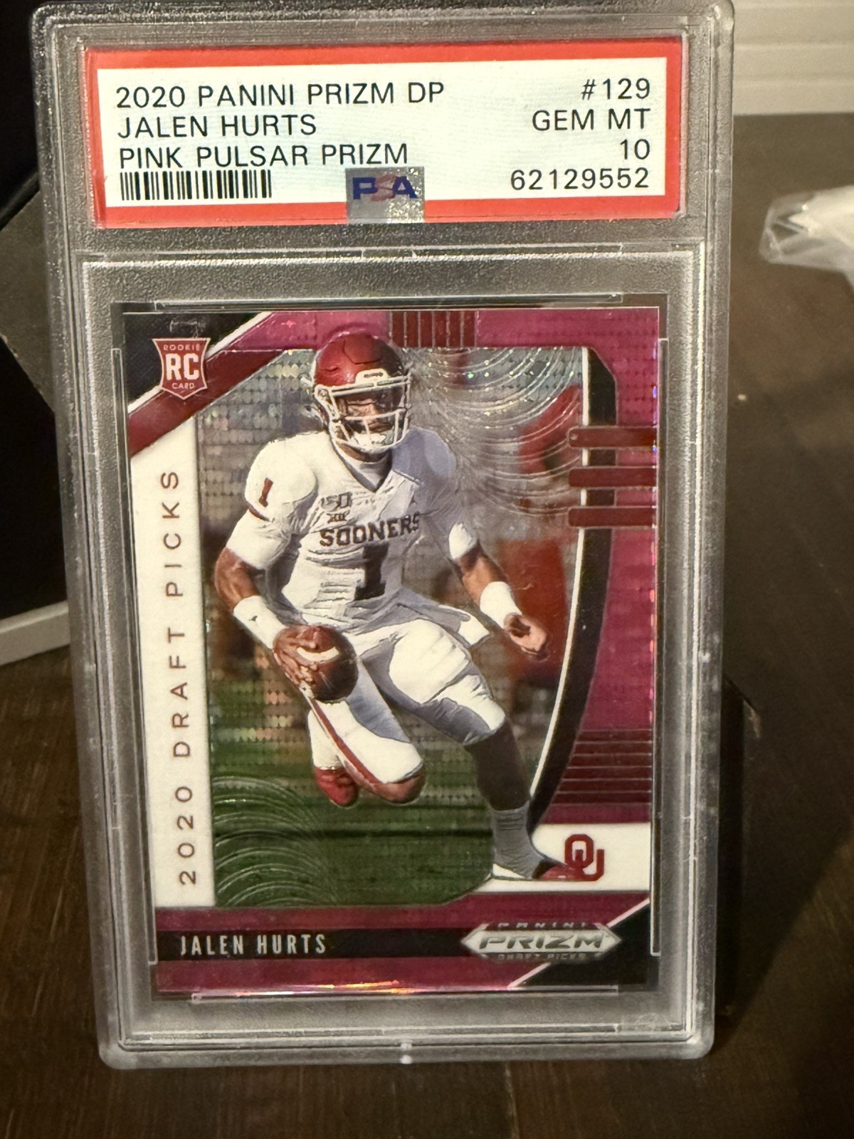 Jalen Hurts Panini Prizm Draft Picks #129 Pink Pulsar