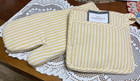 NWT 2pc Yellow Cotton Striped Oven Mitt & Pot Holder Set Threshold VERY NICE — photo 2
