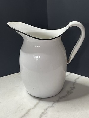 Vintage White Porcelain Enamel Pitcher Metal Handle Farmhouse 1 Gallon