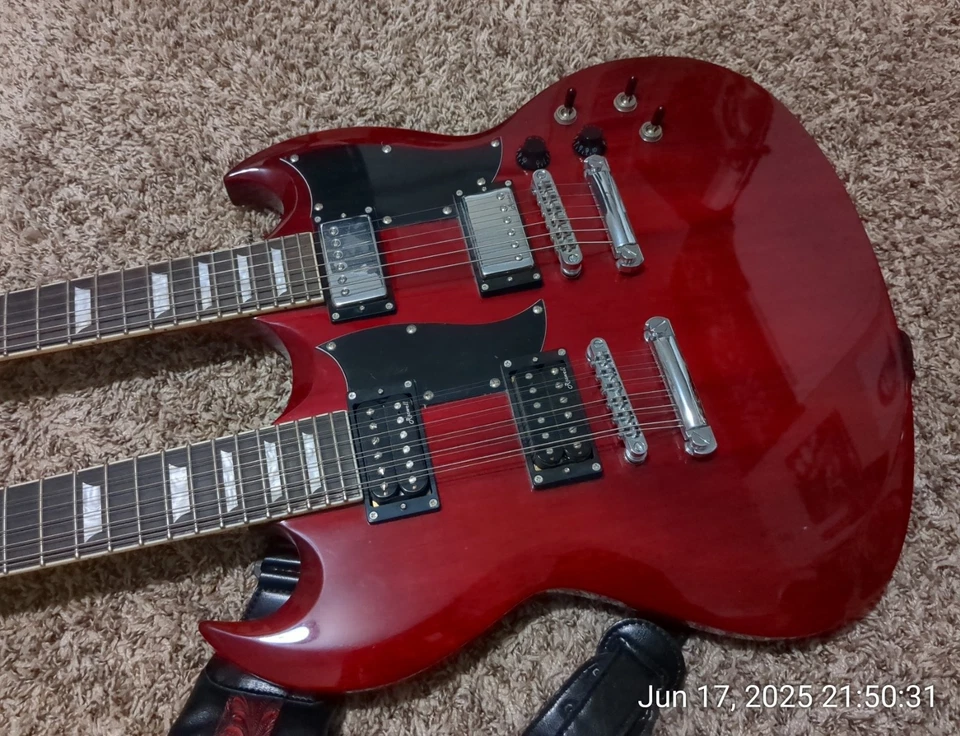 Harley Benton DC - Guitarra Custom Cherry 612 Doble Cuello 6 y 12 Cuerdas Con Estuche Foto 2 de 4