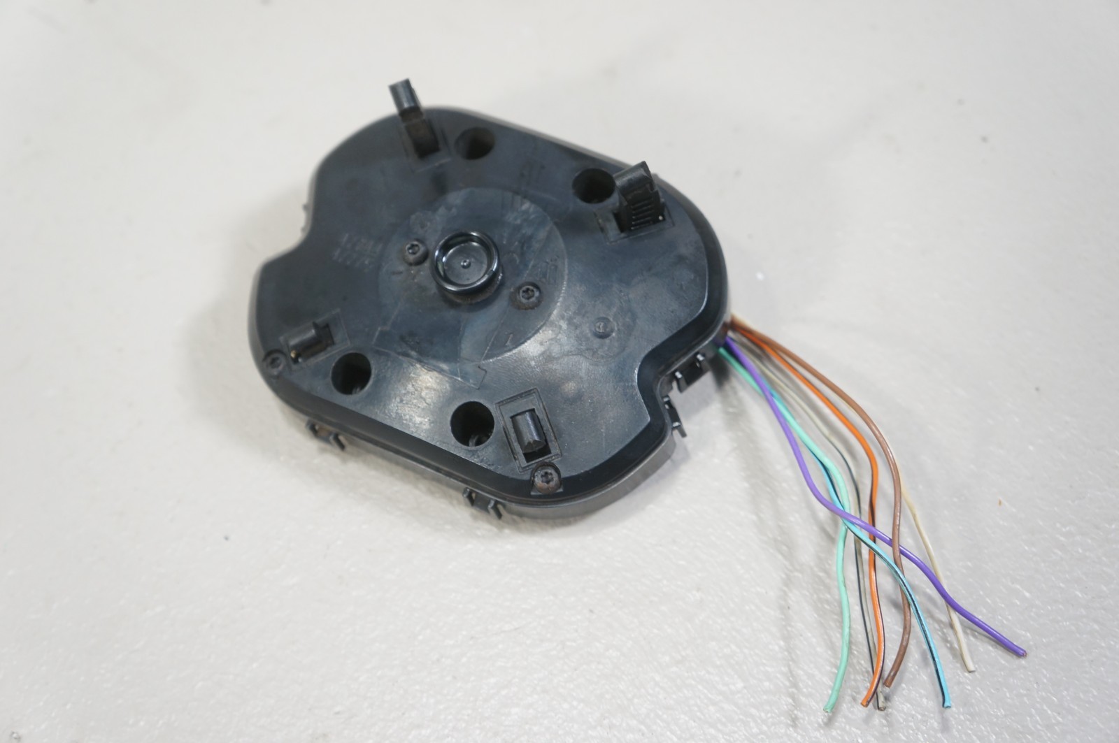 2007-2014 chevrolet tahoe right passenger mirror glass motor actuator oem