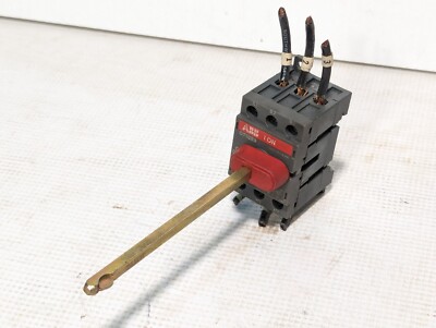 ABB OT32E3 Electrical Box Disconnect Switch 600Vac 40A W/ Handle