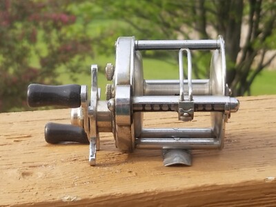 Old Vintage Pflueger Rocket 1355 fishing reel | eBay