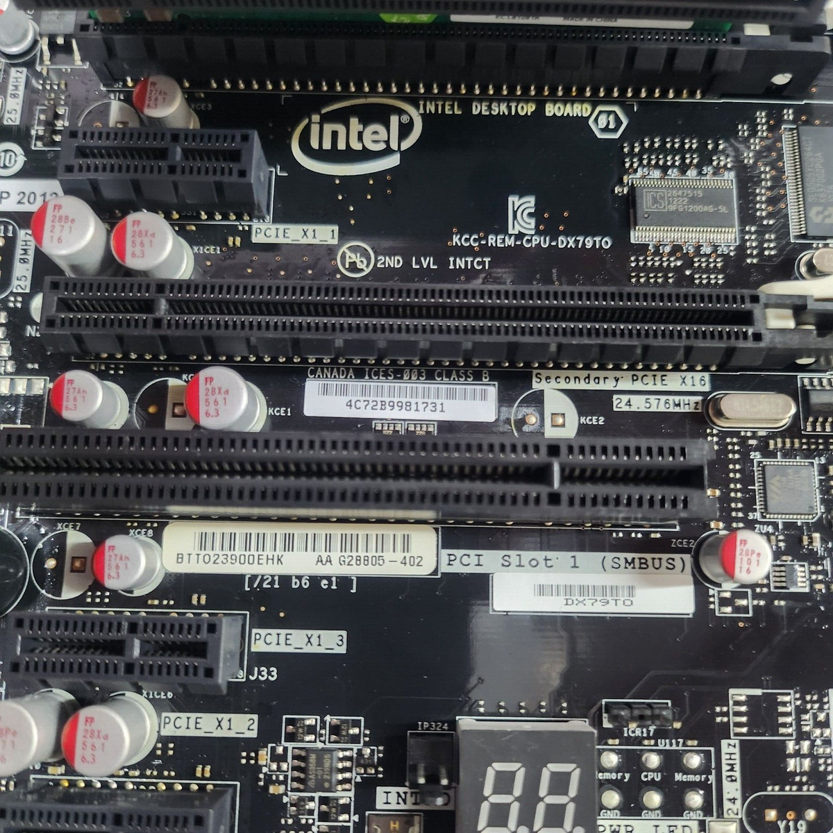Intel DX79TO Extreme Series LGA 2011 Motherboard w/i7-3820 CPU