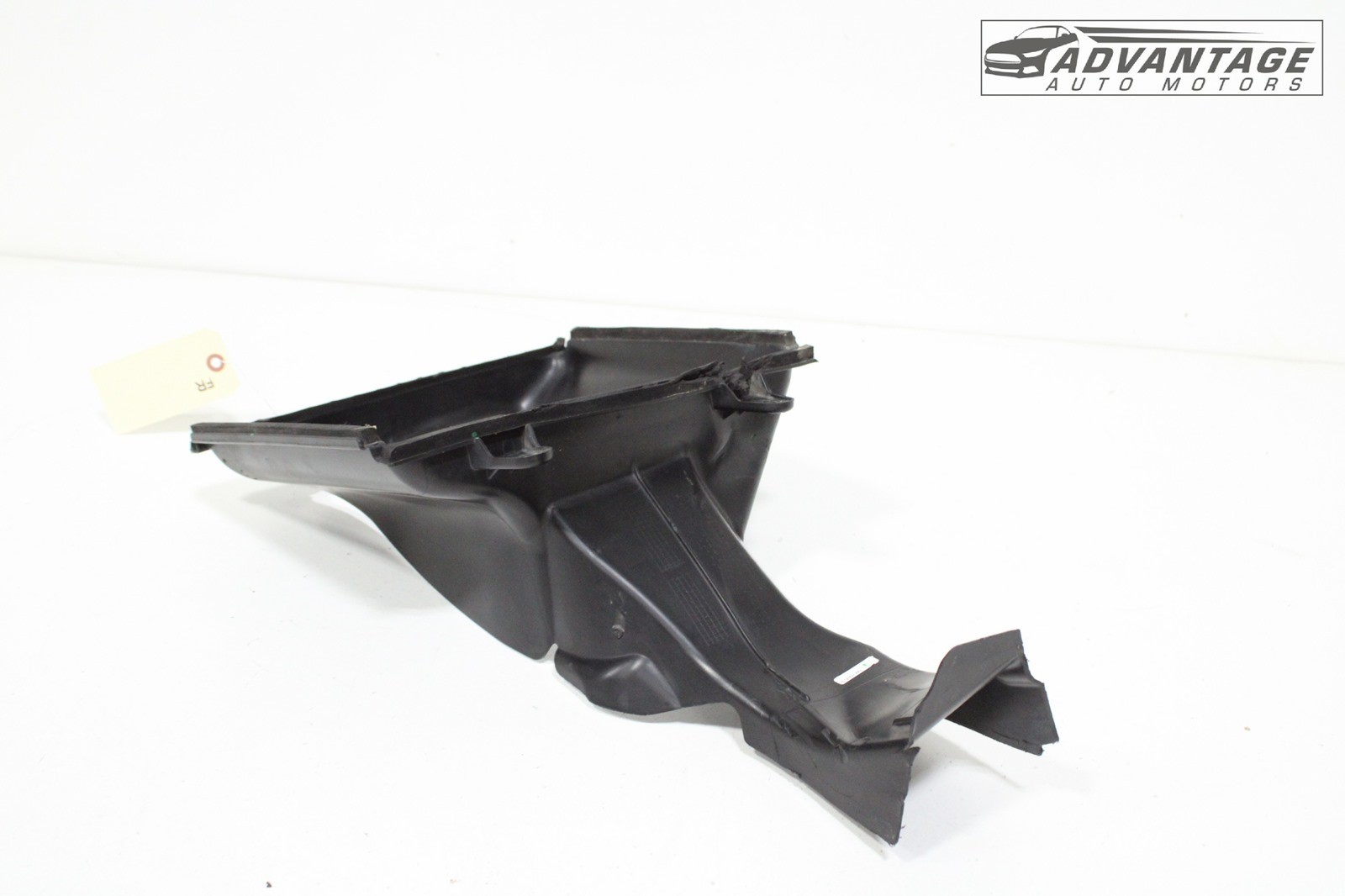 2014-2019 MASERATI GHIBLI FRONT RIGHT SIDE INTERCOOLER AIR DUCT SHROUD OEM