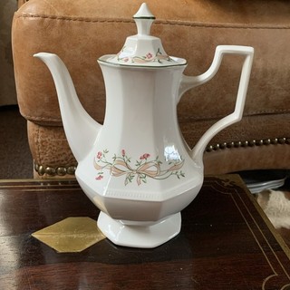 Eternal Beau Large Coffee Pot Cloverleaf Johnson Brothers Serving