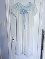 Belinda Vintage 1970s White Nylon Chiffon Nightgown Blue Ruffle Tie 34