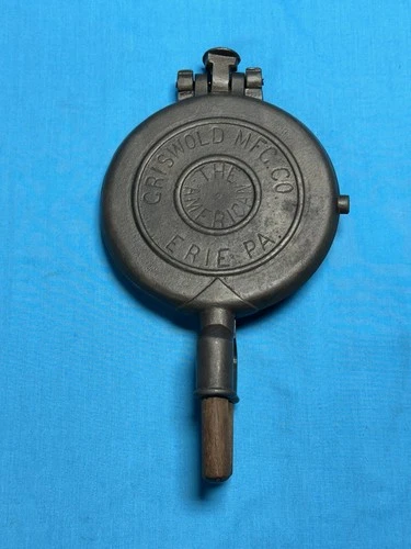 Griswold # 6 Cast Iron Hinge Waffle Iron No Base HTF