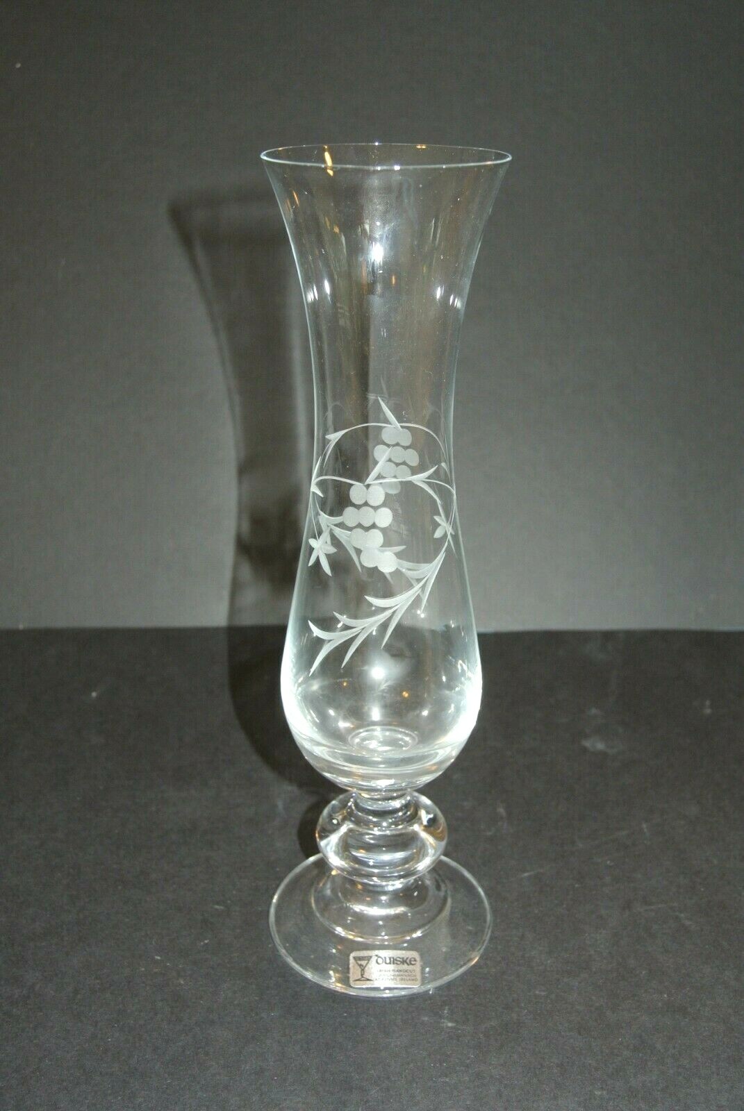 DUISKE Irish Handcut GRAPES & VINE Clear Glass 10.25" Footed ANNA VASE