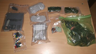 Lot aus Super Nintendo SNES Controller Konsolen Ersatzteile Gehäuse Platinen usw