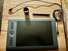 Wacom PTH-651 Intuos Pro Special Edition Medium Creative Pen  Touch Tablet.