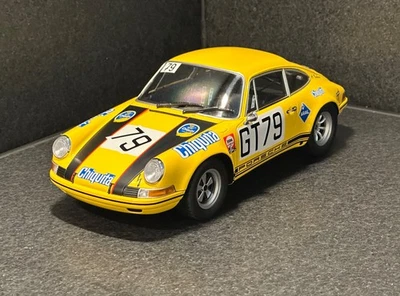 Porsche 911 S / ST / 2.3 ST 1970 Chiquita jaune (107706879) - Minichamps - 1/18 - Photo 1/4
