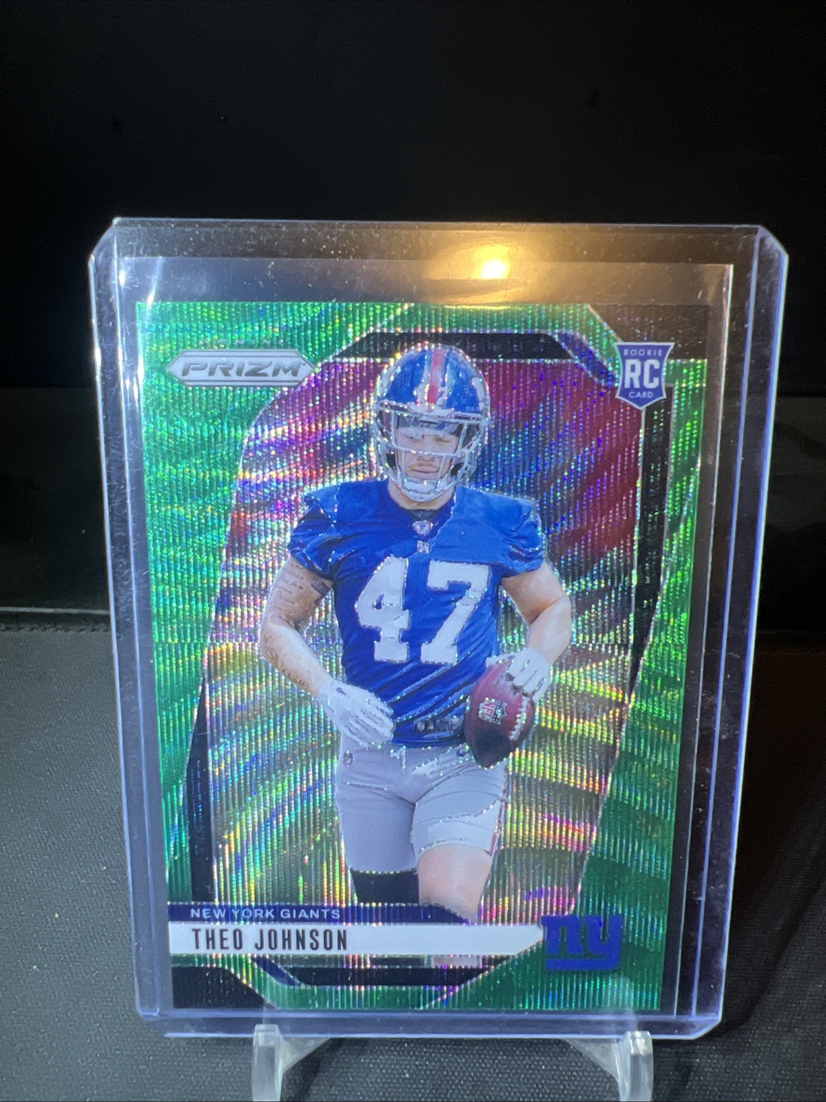 2024 Panini Prizm - Rookies Theo Johnson #390 Green Wave Prizm (RC)