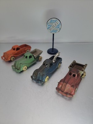 VINTAGE 1930's Lot Of  HUBLEY CAST IRON  TRUCKS 