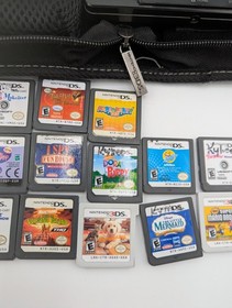 Nintendo 3DS 2GB Handheld System - Cosmo Black 22 Games NO CHARGER