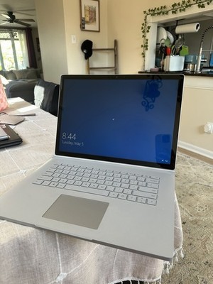 Microsoft Surface Book 15'' i7 32GB 1.1TB SSD NVIDIA 1650 Ti Silver