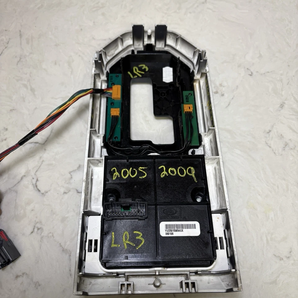 Land Rover LR3 2005-2009 palanca de cambios selector de cambios bisel de ajuste FJV500272XXX OEM Foto 4 de 4