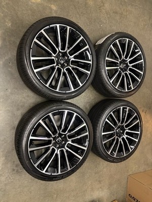 16-27 Volvo XC90 22 inch Wheel & Pirelli Tire Set NEW OEM 31684905