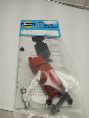 Athearn HO Scale Red Station Wagon Automobile Vehicle Kit #1373 Sealed NOS