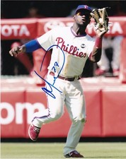 ODUBEL HERRERA   PHILADELPHIA PHILLIES   ACTION SIGNED 8x10