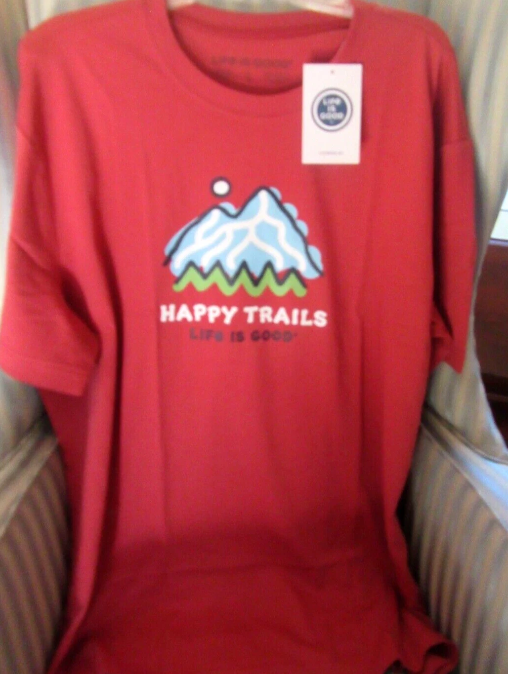 NWT... LIFE IS GOOD MEN S/S CRUSHER TEE CLASSIC "HAPPY TRAILS MOUNTAIN" ..(L)