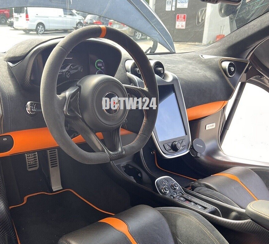 Thick padding alcantara wrap service McLaren 720S steering wheel color band stit