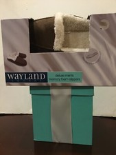 Wayland Square Deluxe Men  s Memory Foam Slippers Small 6-7 Brown