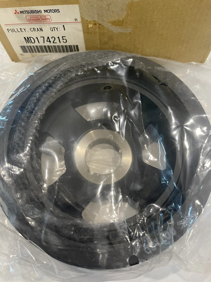 Polea de manivela genuina Mitsubishi MD174215 93-96 Mirage 92-94 Expo. Nuevo - Precintado Foto 2 de 2