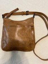 Borsa a tracolla Frye in pelle marrone patina invecchiata tracolla regolabile 9x9