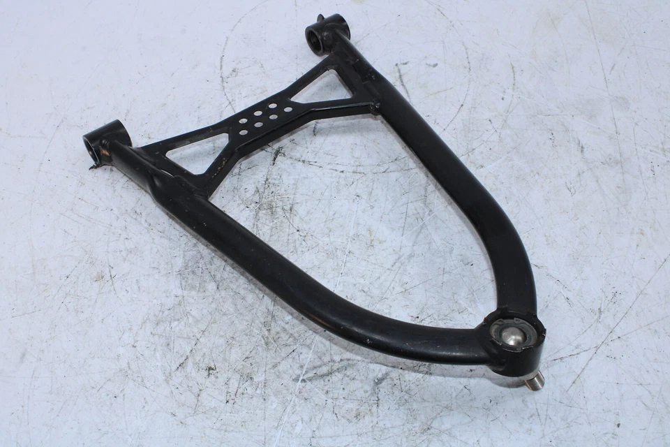 Brazo delantero superior izquierdo 15-20 Ski-doo Renegade 800r Back Country E-tec 505073588 Foto 2 de 4