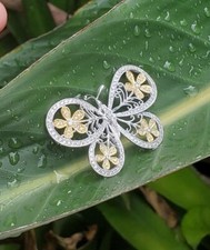 Signed 18k Gold Diamond  Butterfly Brooch Pin Jewelry Designer Samuel Benhan BJC